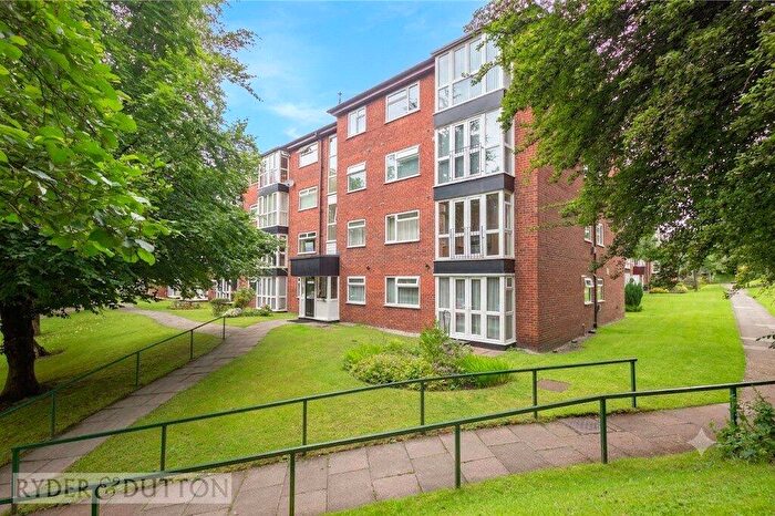 2 Bedroom Apartment For Sale In Market Street, Middleton, Manchester, Greater Manchester, M24