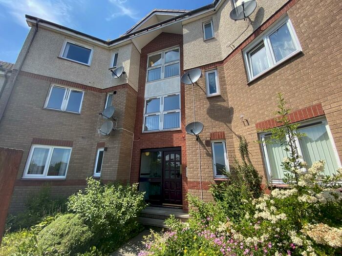 2 Bedroom Apartment To Rent In Goldpark Place, Livingston, EH54