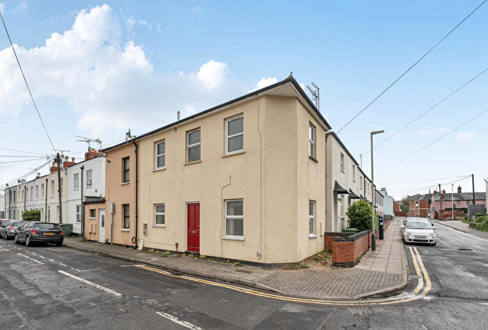 2 Bedroom End Of Terrace House For Sale In Burton Street, Cheltenham, Gloucestershire, GL50
