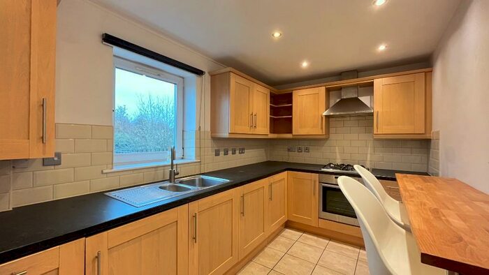 2 Bedroom Apartment To Rent In Lesbourne Road, Reigate, Surrey, RH2