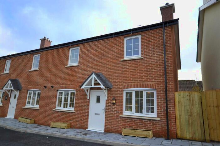 4 Bedroom Detached House To Rent In Wheatsheaf Mews, West Lavington, SN10