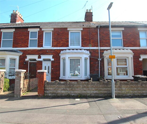 3 Bedroom Terraced House To Rent In York Road, Swindon, Wiltshire, SN1