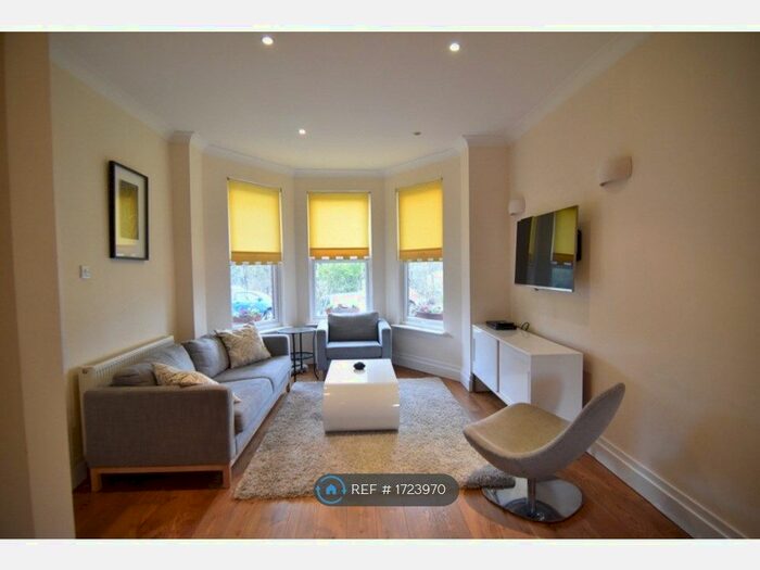 4 Bedroom Terraced House To Rent In Gordon Road, London, N3