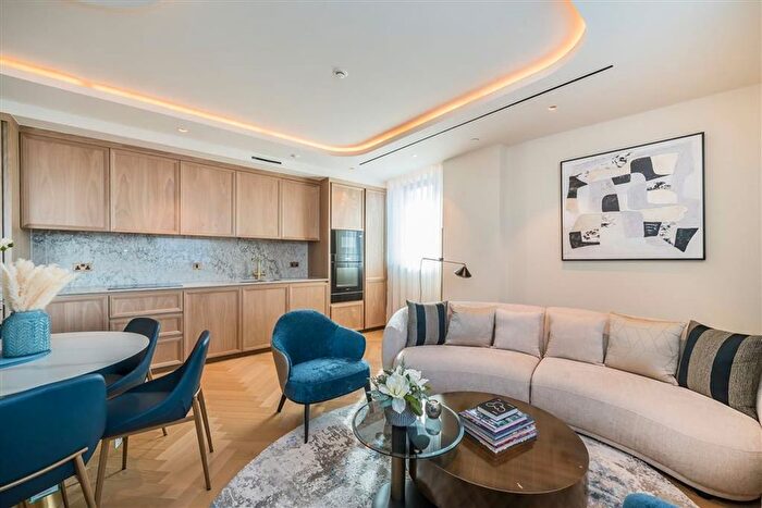 2 Bedroom Flat To Rent In Fareham Street, Fitzrovia Amp; Covent Garden, W1F