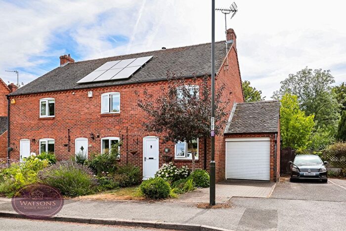 2 Bedroom Cottage For Sale In Golden Valley, Riddings, Alfreton, DE55