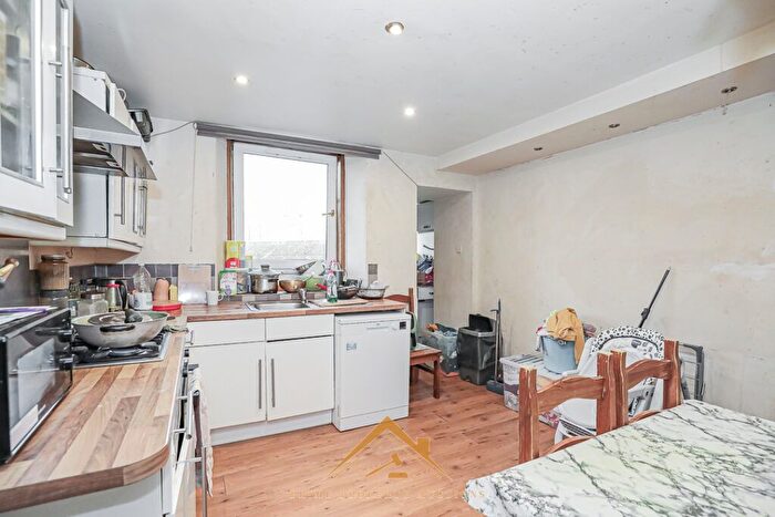 2 Bedroom Flat For Sale In , Portland Street, Second Floor Left, Aberdeen, AB11