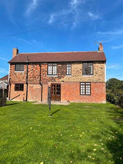 3 Bedroom Detached House To Rent In Woodchurch, TN26