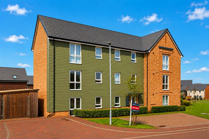 2 Bedroom Flat For Sale In Bunnet Road, Wellingborough, NN8