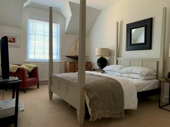 2 Bedroom Flat To Rent In Ethelred Road, Hartley House, CT8