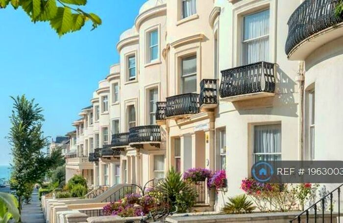 1 Bedroom Flat To Rent In Lansdowne Place, Hove, BN3