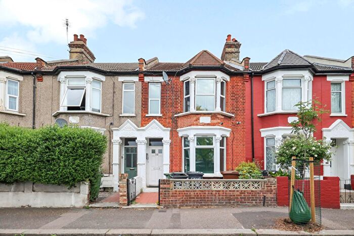 1 Bedroom Flat For Sale In Norlington Road, London, E10