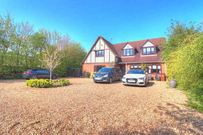 4 Bedroom Detached House For Sale In Broadgate, Sutton St. Edmund, Spalding, PE12