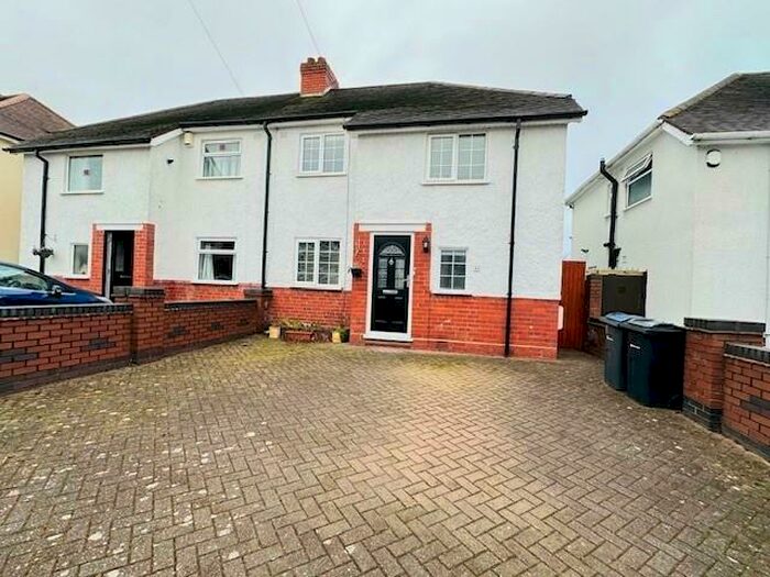 3 Bedroom House To Rent In St. Michaels Road, Sutton Coldfield, B73