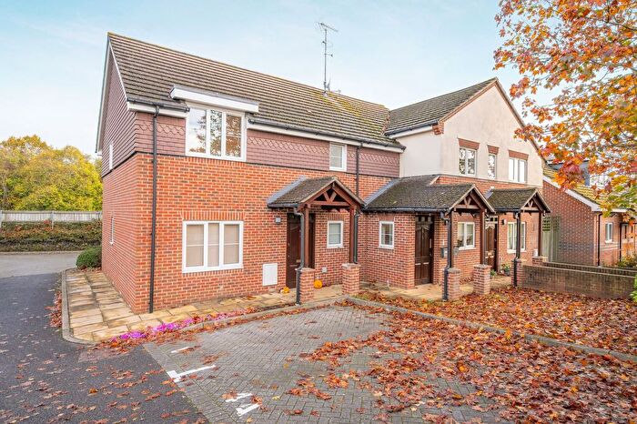 1 Bedroom Flat For Sale In Green Lane, Windsor, SL4