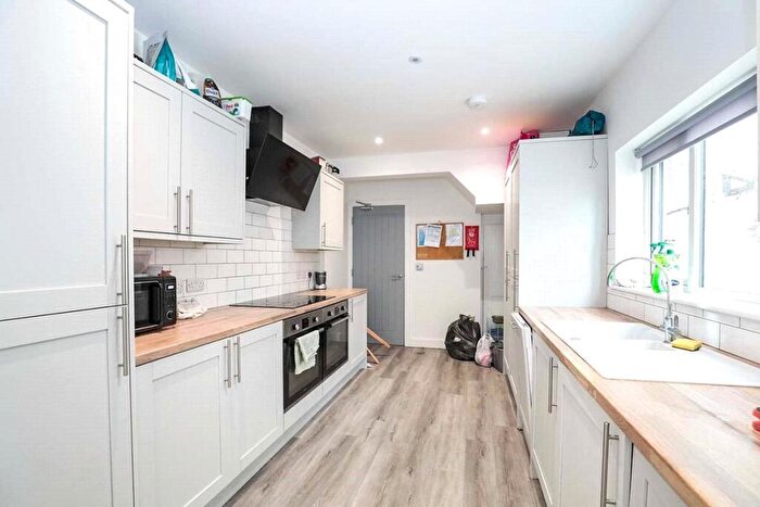 7 Bedroom House To Rent In Margate Road, Southsea, Hampshire, PO5