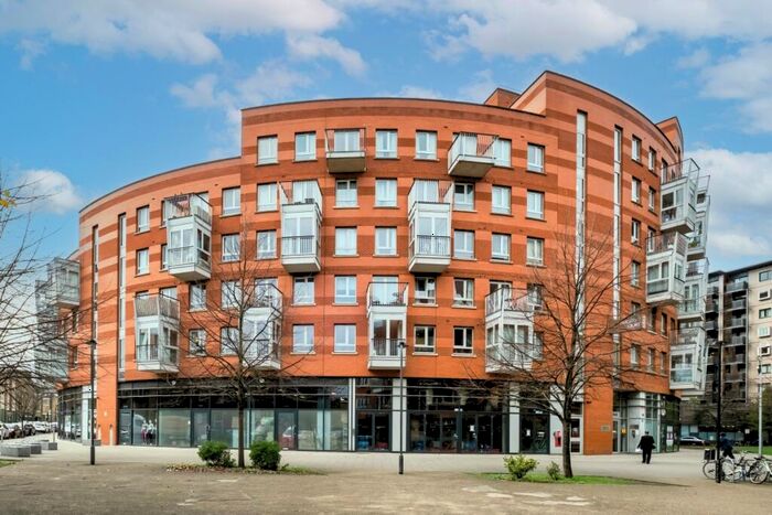 3 Bedroom Apartment To Rent In Eden Grove London, N7