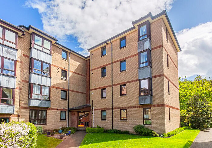 2 Bedroom Flat For Sale In Easter Warriston, Edinburgh, EH7
