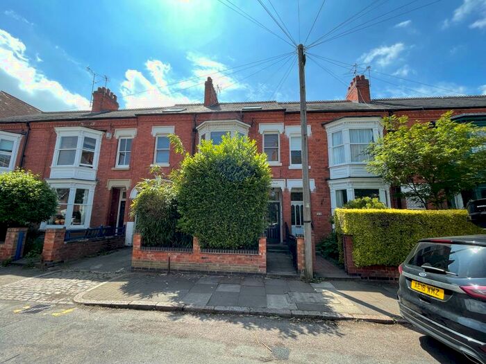 2 Bedroom Flat To Rent In Central Avenue, Leicester, LE2