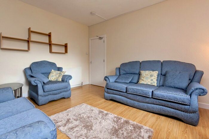 3 Bedroom Flat To Rent In Roslin Street, King Street, Aberdeen, AB24