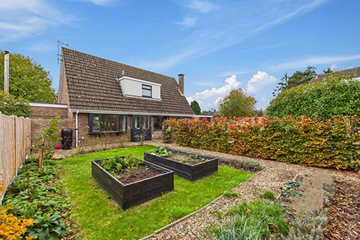 3 Bedroom Detached House For Sale In Chestnut Close, Great Waldingfield, CO10