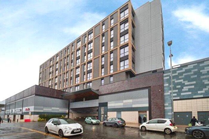 1 Bedroom Apartment For Sale In The Ring, Bracknell, Berkshire, RG12