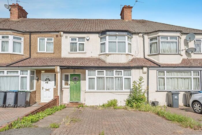 3 Bedroom Terraced House For Sale In Grange Road, South Croydon, CR2