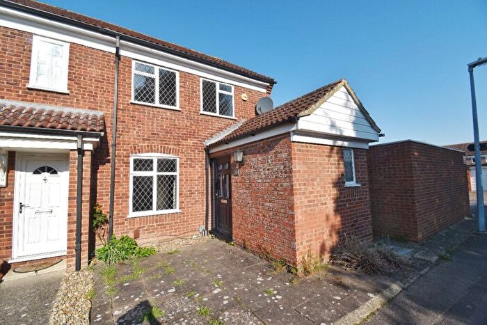 3 Bedroom End Of Terrace House To Rent In Hulatt Road, Cambridge, CB1