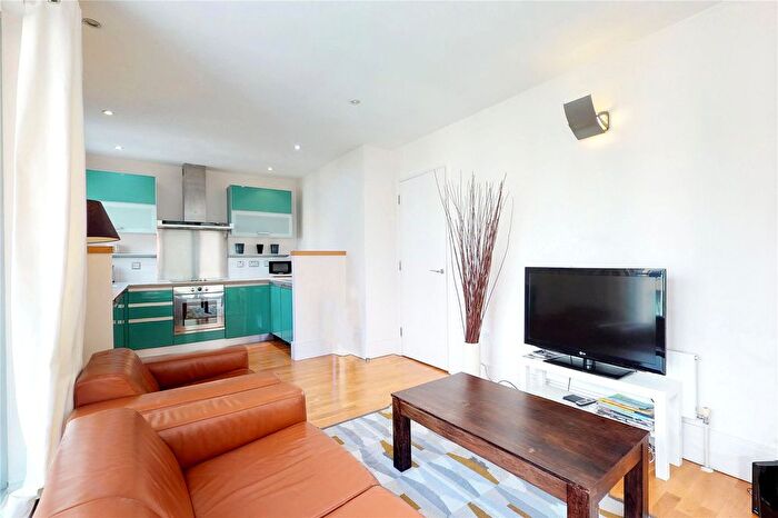1 Bedroom Flat To Rent In Railway Street, London, N1