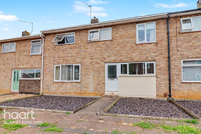 3 Bedroom Terraced House For Sale In Shadwell Walk, Bury St Edmunds, IP33