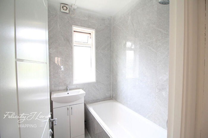 1 Bedroom Terraced House To Rent In Stothard Street, London, E1