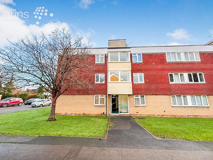 2 Bedroom Flat To Rent In Langdale Gardens, Earley, Reading, RG6