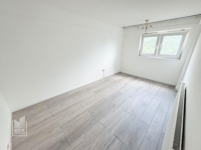 2 Bedroom Flat To Rent In Paul Street, London, E15