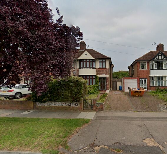 3 Bedroom Detached House To Rent In Belmont Lane, Chislehurst, BR7