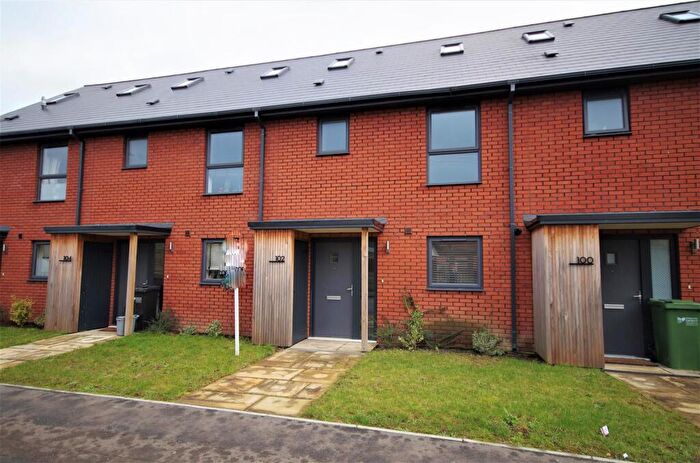 3 Bedroom Terraced House To Rent In High Street, Cam, GL11