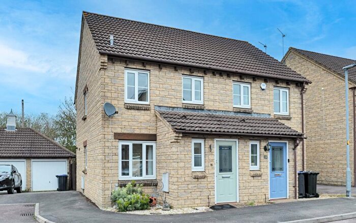 3 Bedroom End Terrace House For Sale In Bowmans Court, Melksham, SN12