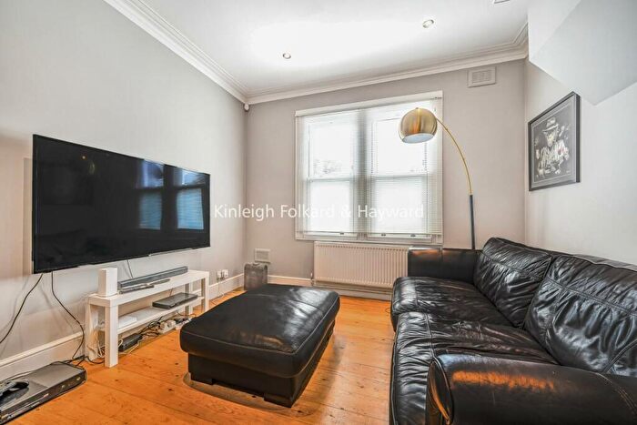 2 Bedroom Semi-Detached House For Sale In Lancaster Road, East Barnet, EN4