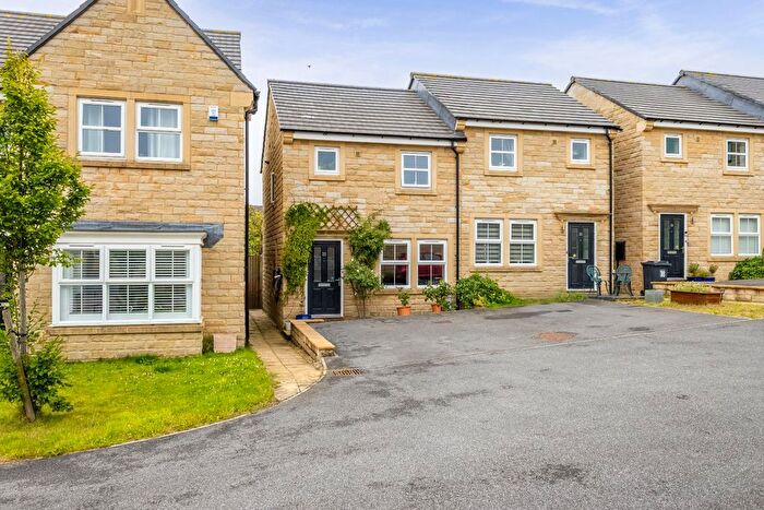 2 Bedroom End Of Terrace House For Sale In Boshaw Mews, Scholes, Holmfirth, HD9