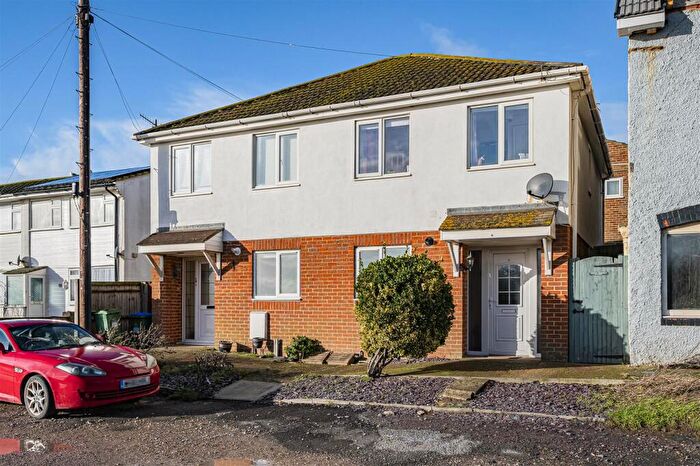 3 Bedroom Semi Detached House For Sale In Rowe Avenue, Peacehaven, BN10