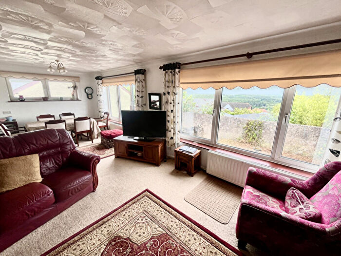 2 Bedroom Bungalow For Sale In Woodside Street, Cinderford, Gloucestershire, GL14