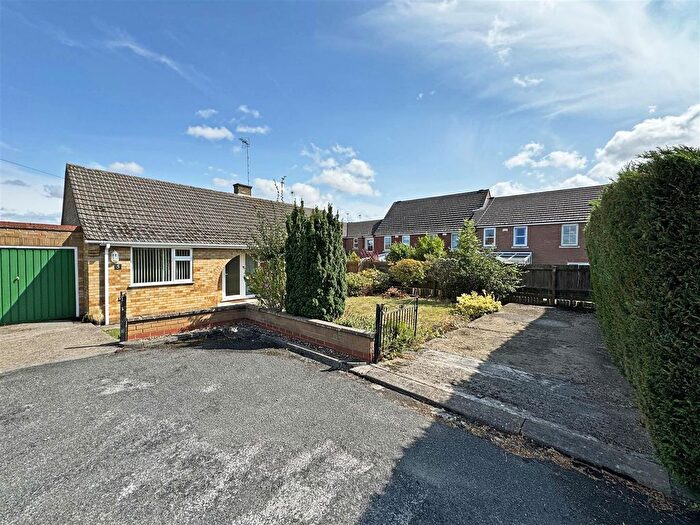 2 Bedroom Detached Bungalow For Sale In Fane Close, Stamford, PE9