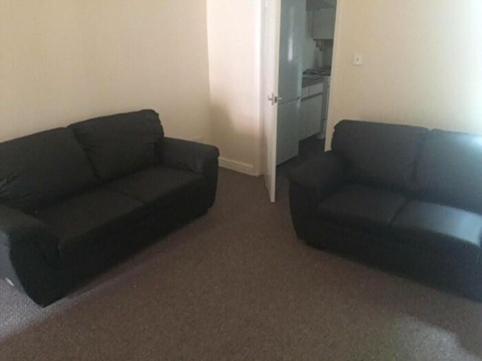 4 Bedroom End Of Terrace House To Rent In Bedroom Near Coventry Uni, CV1