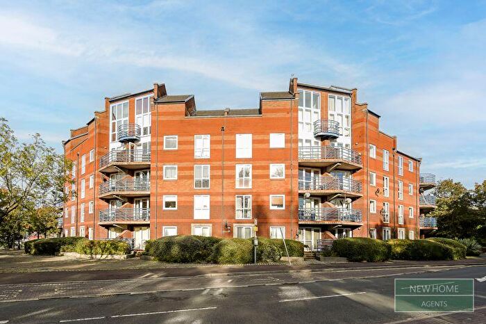 2 Bedroom Flat For Sale In Princes Reach Ashton-on-ribble, Preston, PR2