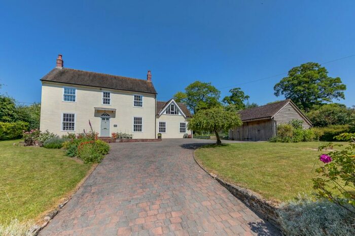 4 Bedroom Detached House For Sale In Pentridge, Salisbury, Dorset, SP5
