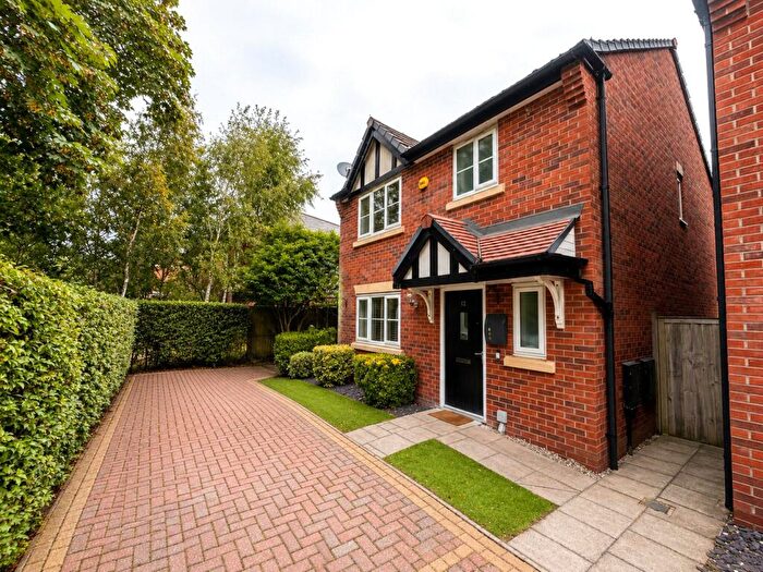 3 Bedroom Detached House For Sale In Under Hill Close, Ainsdale, Merseyside, PR8