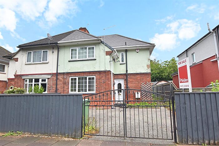 3 Bedroom Semi Detached House For Sale In Beacon Avenue, Cleethorpes, DN35