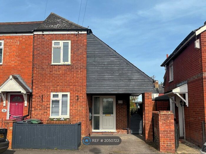 3 Bedroom Terraced House To Rent In Kidmore End Road, Emmer Green, Reading, RG4
