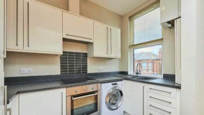 1 Bedroom Flat To Rent In Skardu Road, London, NW2