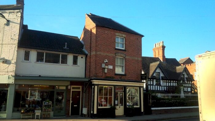 3 Bedroom Flat To Rent In Upper Bar, Newport, TF10