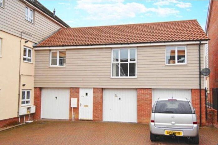 2 Bedroom Garage / Parking To Rent In Sir Alfred Munnings Road, Norwich, NR8