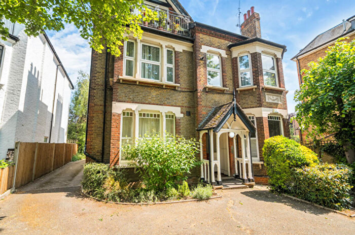 2 Bedroom Apartment For Sale In Blyth Road, Bromley, BR1